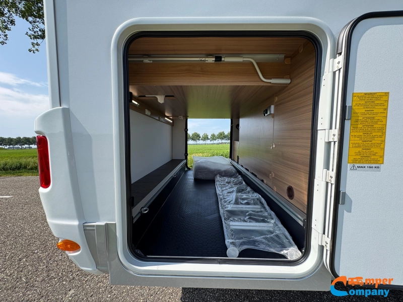 Adria Matrix 640 DC Queensbed / Face to face  foto: 7