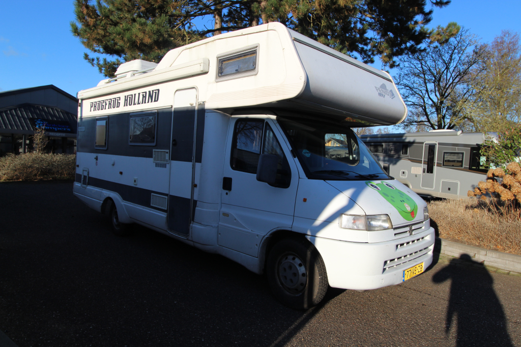 Peugeot 230 Fendt APK 01-12-2027!!