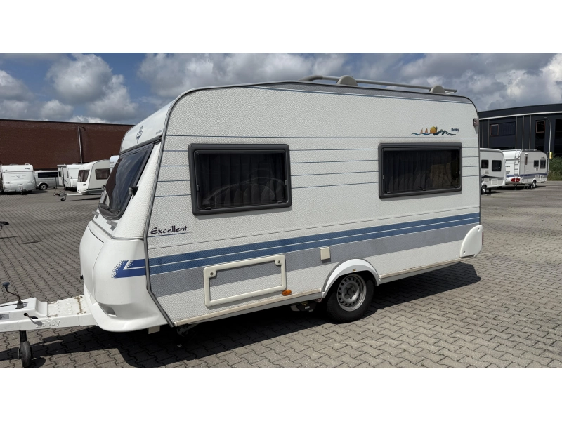 Hobby Excellent Easy 400 SF transverse bed train seat toilet photo: 13