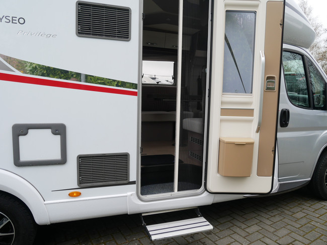 Bürstner Lyseo Privilege TD 732 Queensbed / Face to Face foto: 20