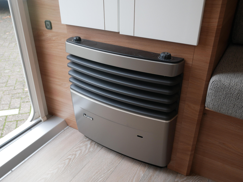 Hobby De Luxe 440 SF Incl. mover en fietsenrek  foto: 16