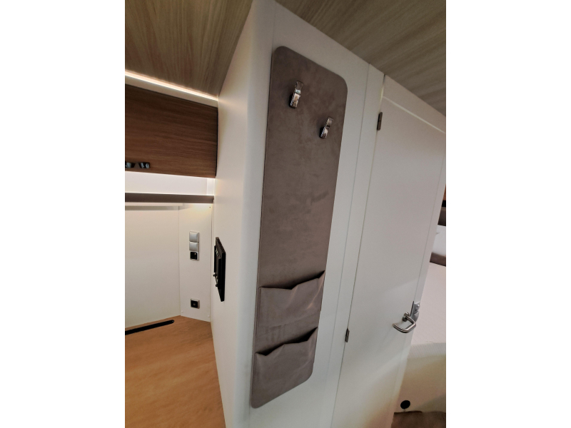 Eriba Nova Trend 480 incl. Luifel en Mover  foto: 8