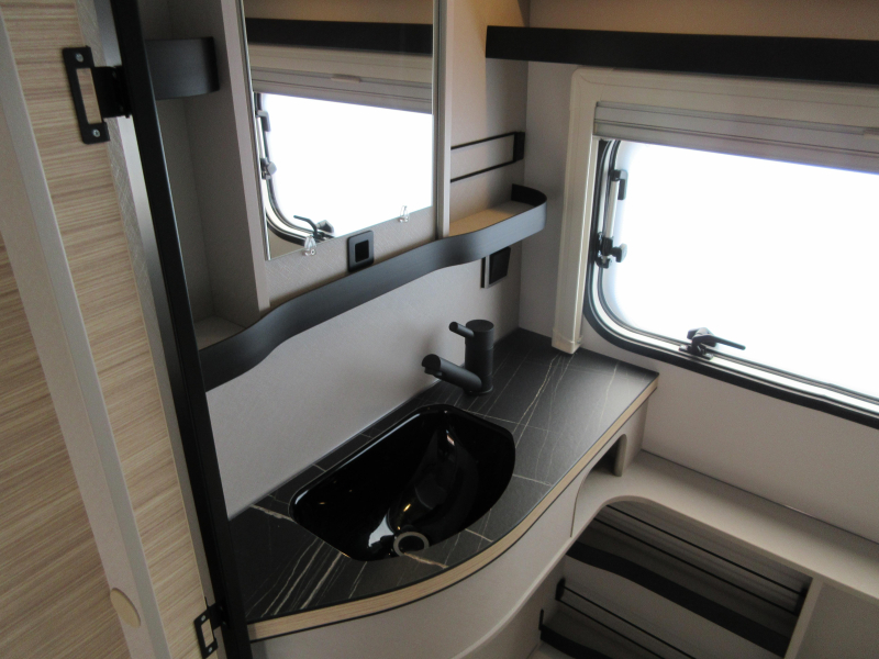 Eriba Touring 530 !! NIEUW BIJ CAMPOLIFE !!  foto: 10