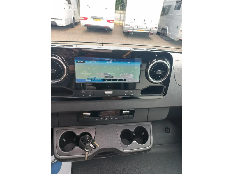 Weinsberg CaraCompact MB 640 MEG Pepper Smart TV Aut Solar  foto: 9
