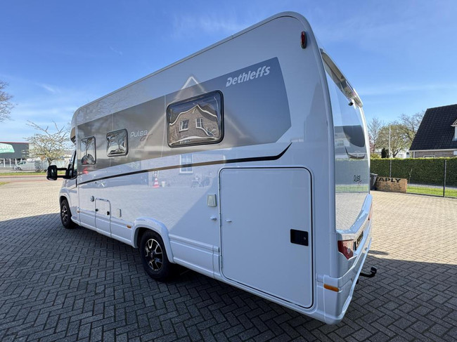 Dethleffs Pulse I 7051 GT-Line DBM Queensbed Als nieuw foto: 2