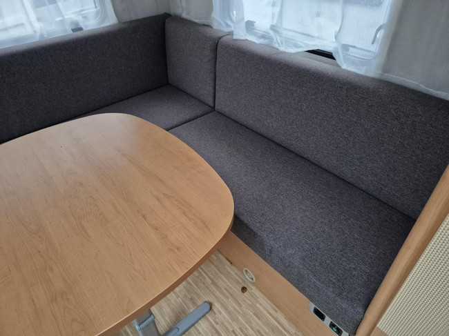 Eriba - Hymer 532 Enkele - losse bedden of XXL bed & luifel foto: 9