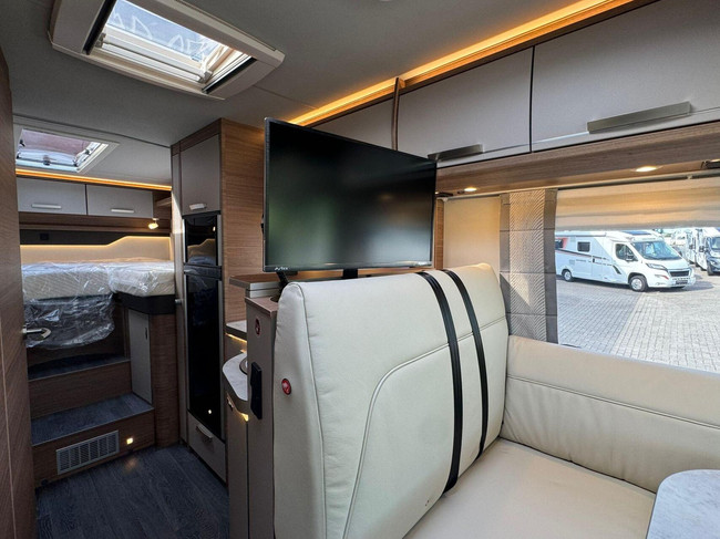 Knaus 700MEG Live I 9T-Automatique Lits Jumeaux Lit Pavillon Alde Attelage photo: 19