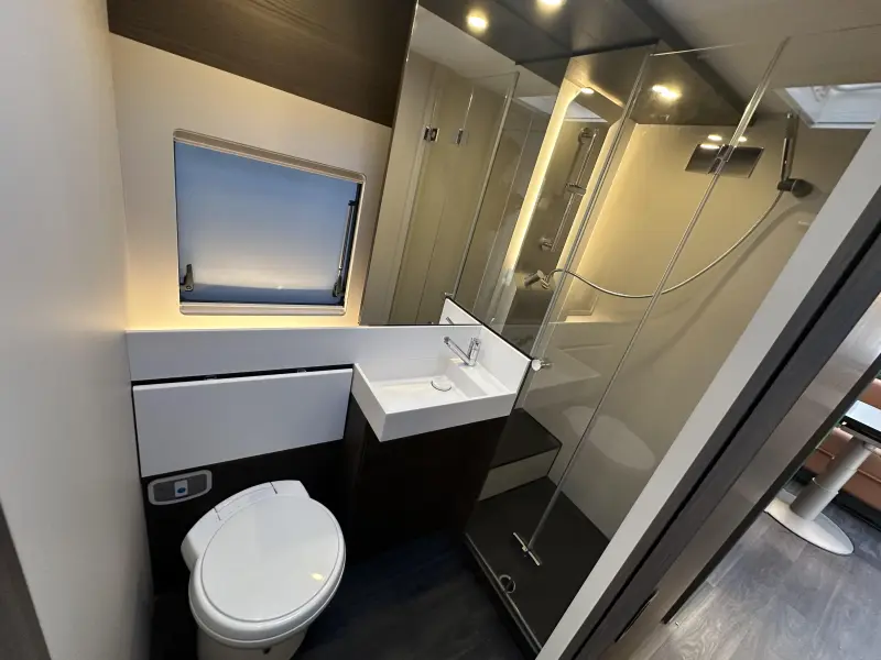 Adria Astella 754 DP Exclusief in Nederland  foto: 15