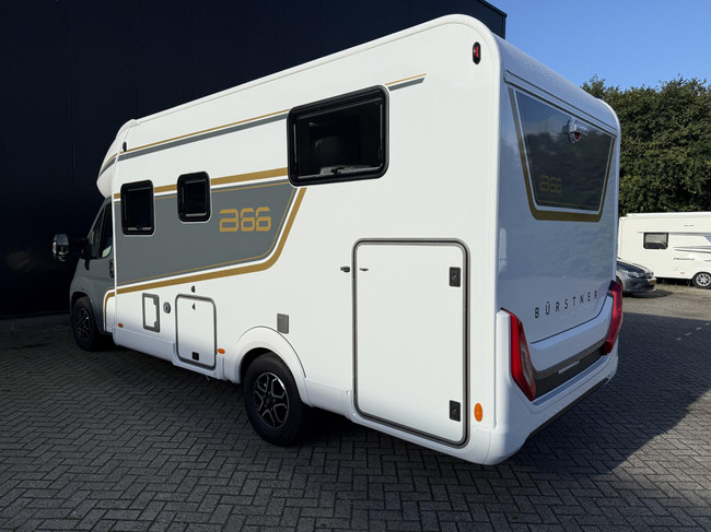 Bürstner B66 TD 690 Automaat de allerlaatste voor Nederland!! Actiemodel 1x met hefbed 1x zonder