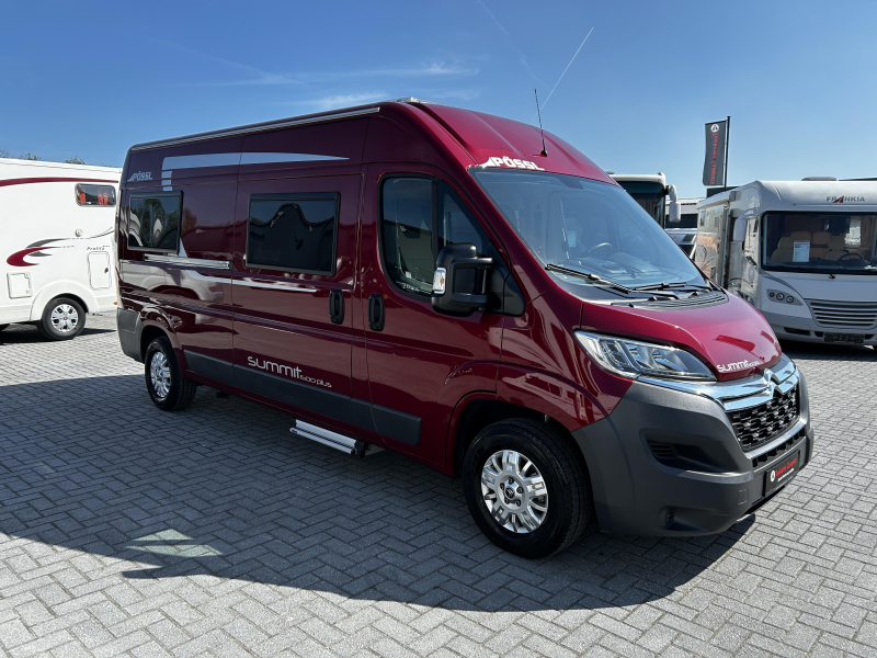 Pössl Summit Plus 600 Dwarsbed/2018/Euro-6/6.0M  foto: 1
