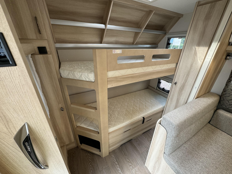 Hobby De Luxe 540 KMFE Stapelbed!  foto: 5