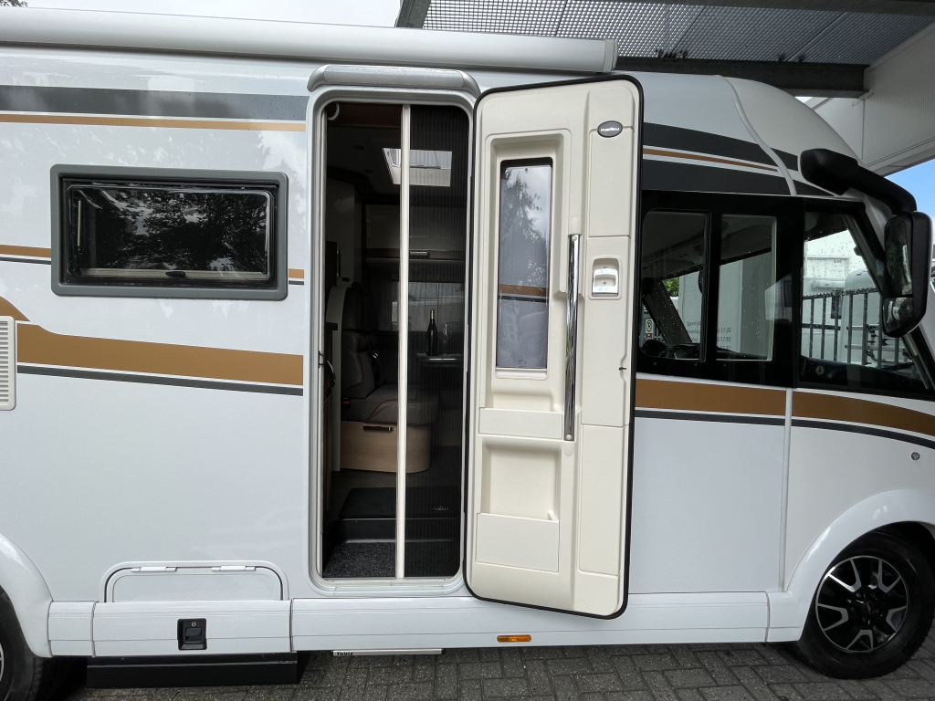 Carthago Malibu 430 LE ENKELE BEDDEN+HEFBED 6.90M BEARLOCK foto: 5