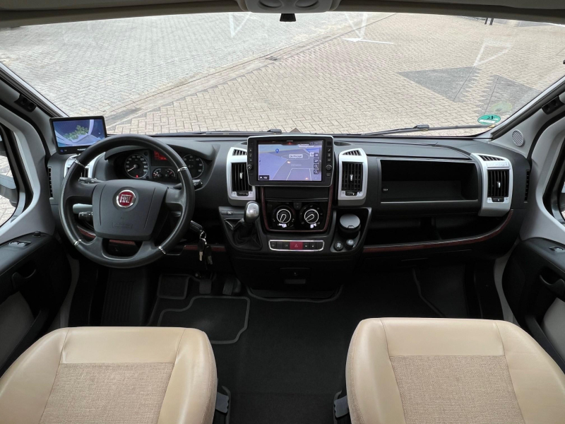 Carthago Chic C-Line T 4.8 automaat, enkele bedden,  foto: 17