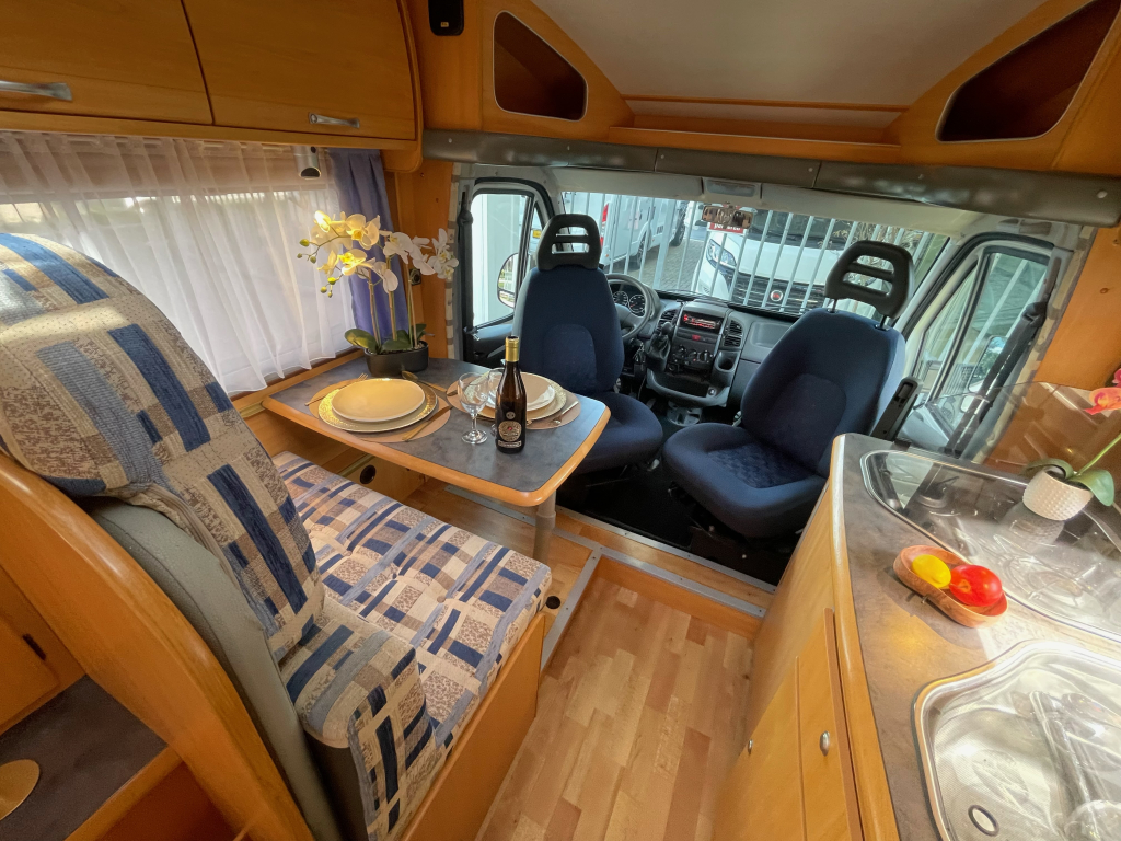 LMC Liberty 582 TI FRANSBED TREKHAAK CRUISE CONTROL CAMERA foto: 1