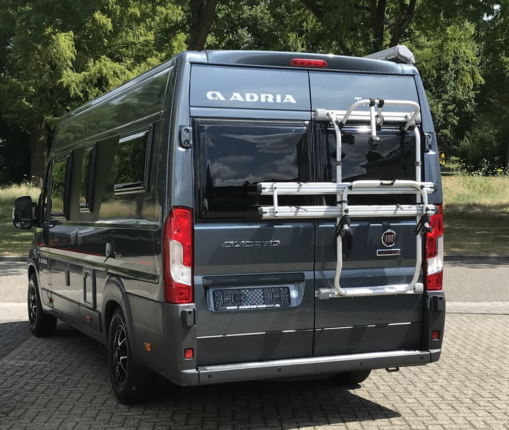 Adria 640 SLX # AUTOM&Aacute;TICO # CAMAS INDIVIDUALES # foto: 5