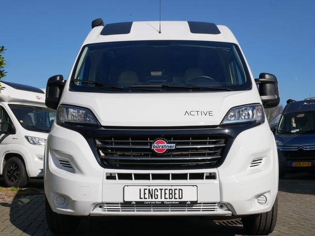 B&uuml;rstner Campeo C640 Active, 6.40 Meter Kastenwagen, L&auml;ngsbetten!! Foto: 1