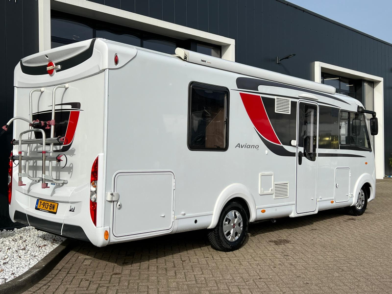 Bürstner Aviano I 727 queensbed hefbed 150PK  foto: 4