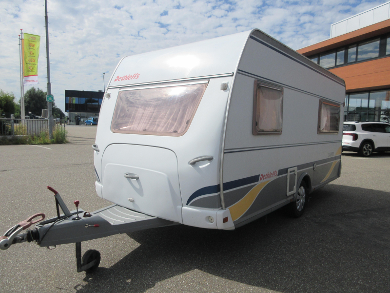Dethleffs Camper 440 DB TRANSVERSE BED AND MOVER photo: 20