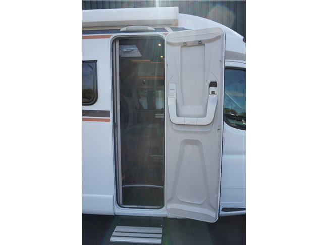 Weinsberg CaraCompact 600 MEG Edition Pepper + Enkele Bedden/ 2x Airco/ TV/ Navi/ Cruise/ Nieuwstaat/ Garantie! foto: 15