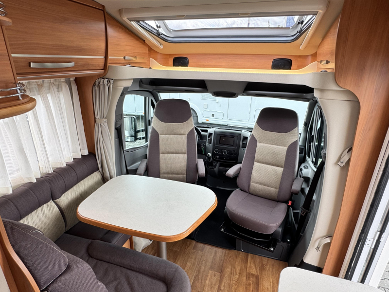Hymer ML-T 580 - lits jumeaux photo: 2