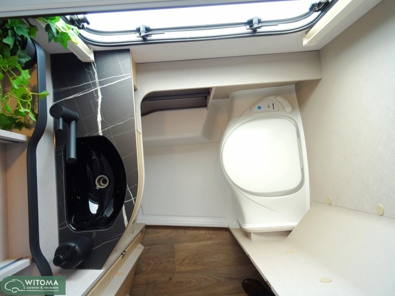 Eriba Touring 430 Ahora con mover gratis foto: 7