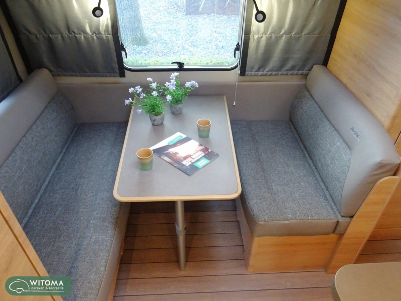 Knaus Sudwind Black Selection 420 QD 50 jaar Witoma voordeel!  foto: 11