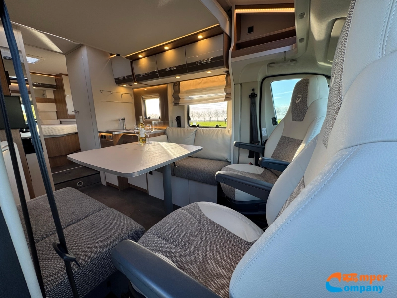 Dethleffs Trend T 7057 DBL Queensbed / Truma Combi E  foto: 9