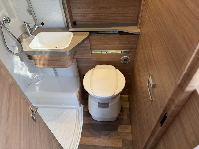 Weinsberg CaraCore 650 MEG foto: 11