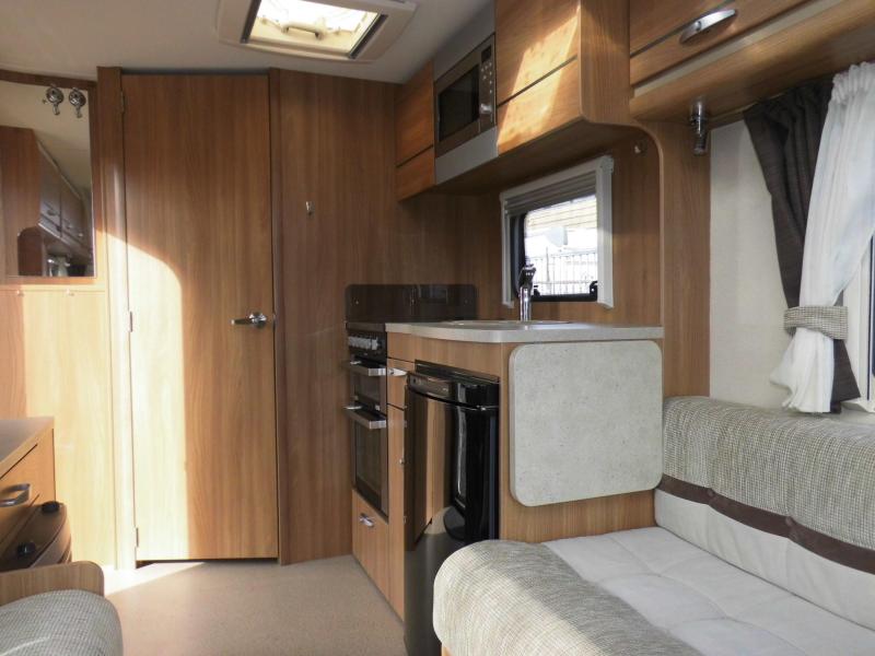 Sprite Cruzer 460 SR Mover, cassetteluifel  foto: 9