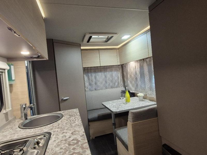 Weinsberg CaraCito 390 QD gaspakket, luifel  foto: 2