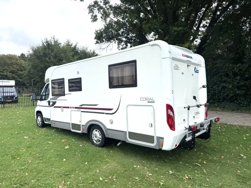 Adria Coral S 690 SC Queens-bed  foto: 4