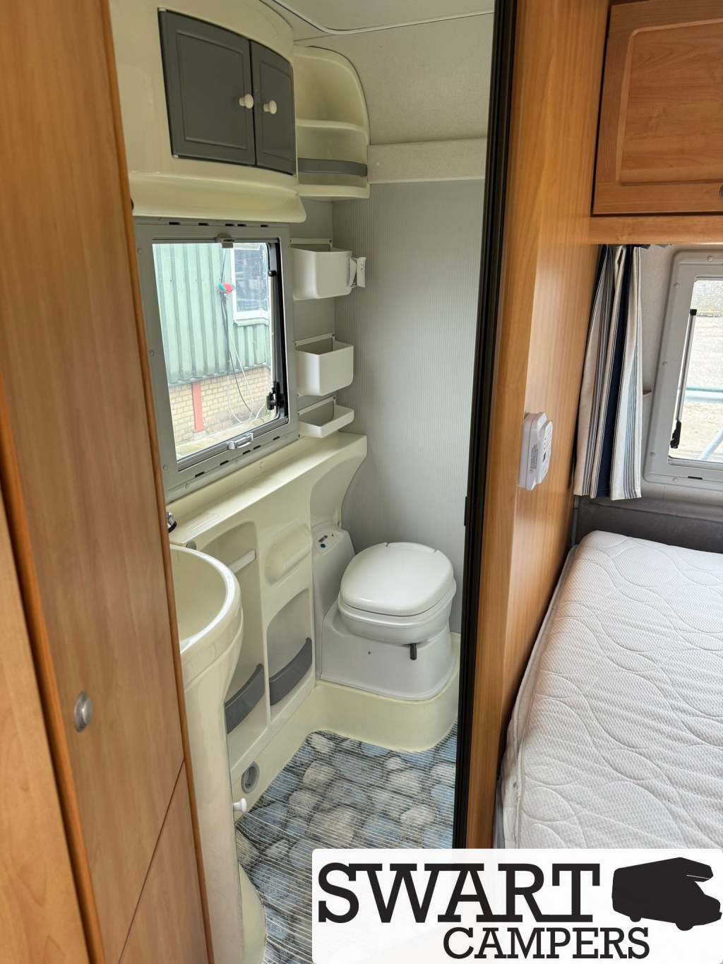 Knaus Sun Traveller TI 600, Fransbed foto: 14