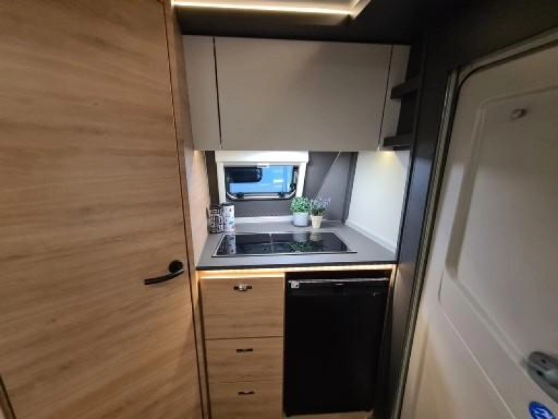 Knaus Yaseo 340 PX Lichtgewicht!  foto: 9