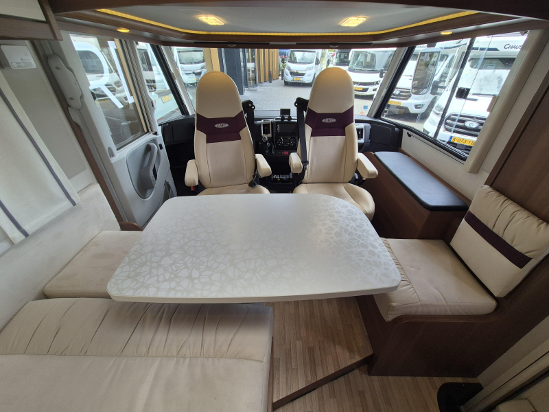 LMC Sportline I 605 Explorer  foto: 2