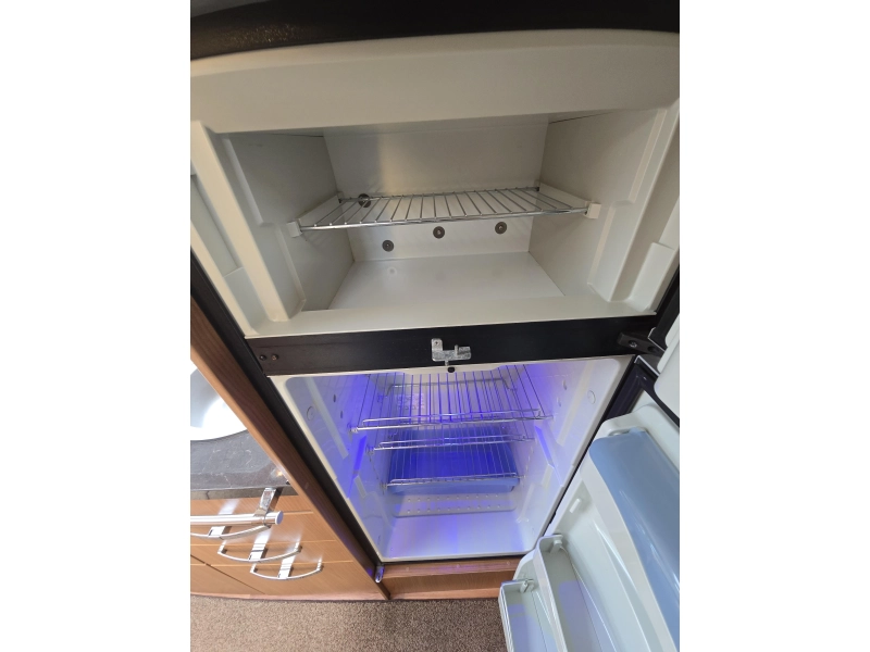 Hymer T 674 SL Star Edition 2010  foto: 16