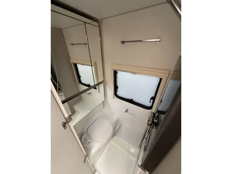 Adria Adora 593 UP BOMVOL MET OPTIES  foto: 10