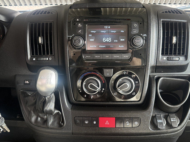 Karmann dexter 625 automatik 150 ps kastenwagen l&auml;ngsbetten klimaanlage leder markise anh&auml;ngerkupplung lmv 16 zoll remis plisse foto: 9
