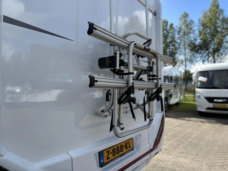 Sunlight T 68 Adventure Edition Dachklimaanlage, Backofen Foto: 6