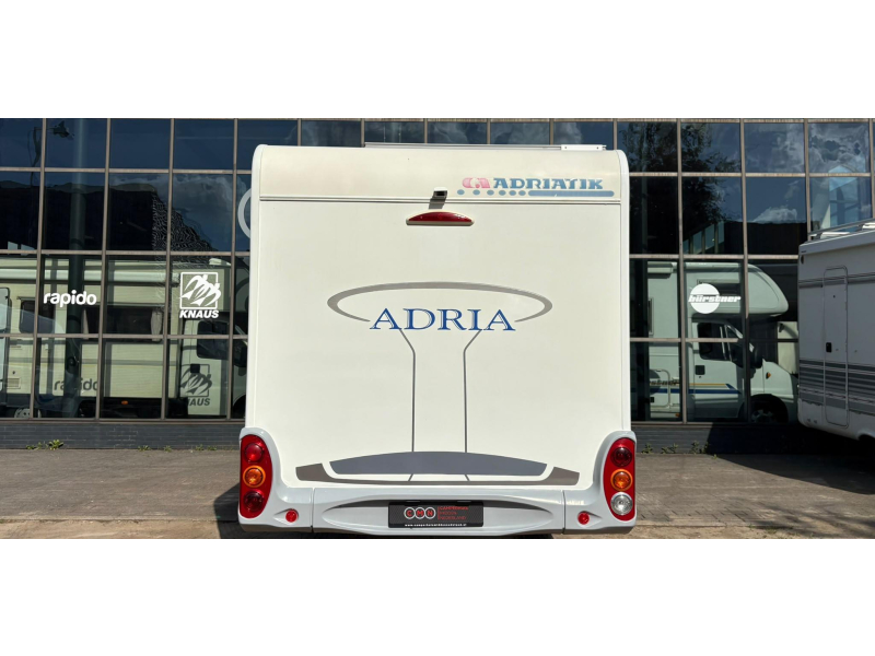 Adria Coral 660 SL Camas individuales, Aire acondicionado, 130CV foto: 7