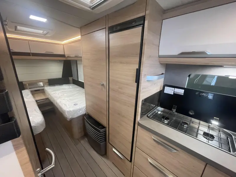 Knaus Sudwind Black Selection 540 UE +Panoraam+Vloerverwarming  foto: 11