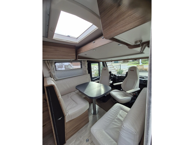 Pilote Essentiel G 740 AUT. 9-T TWINBED TV Solar  foto: 11