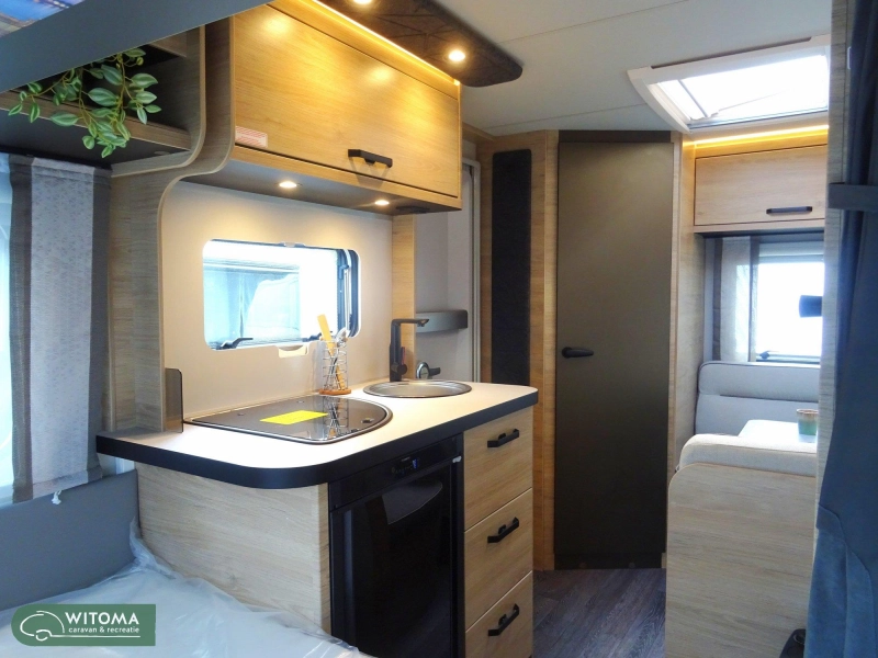 Weinsberg CaraOne Edition HOT 390 2027 Direct leverbaar  foto: 3