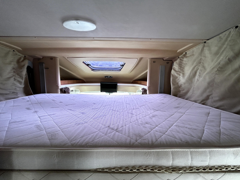 P.L.A. Camper Plasy 63 HP Dwarsbed/Hefbed/2016/6.2M  foto: 11