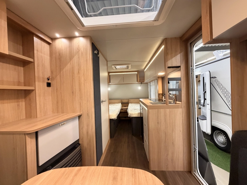 Knaus Sport 460 EU 1800KG + Enkele bedden  foto: 5
