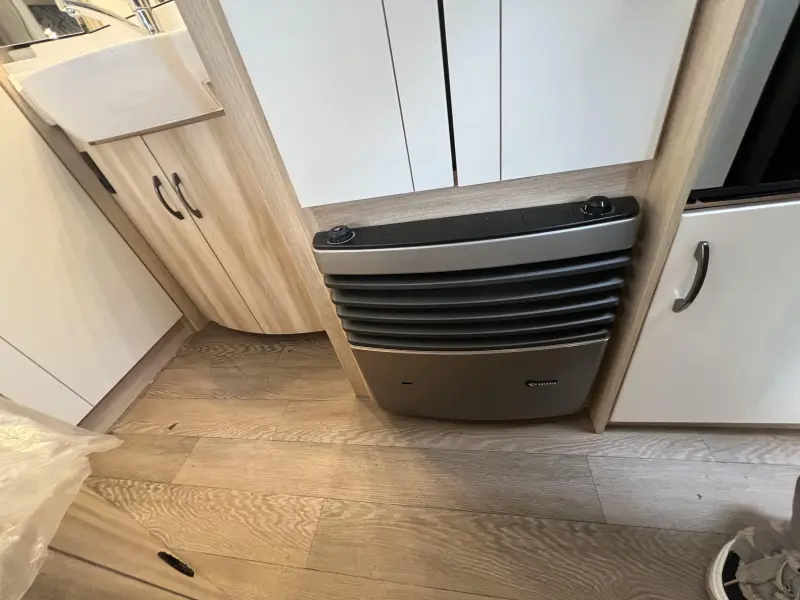 Hobby De Luxe 400 SFE NIEUW!!  foto: 9