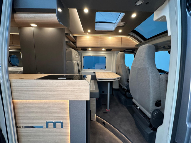 Malibu Van First Class - Two Rooms 640 LE RB Charming GT Skyview foto: 4