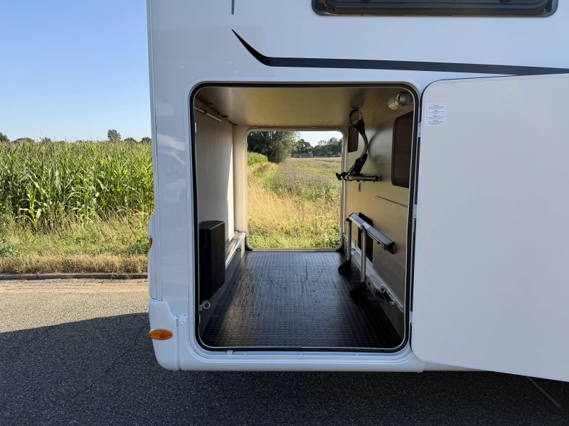Dethleffs Trend 7057 EBL 2x Airco, XXL Garage photo: 23