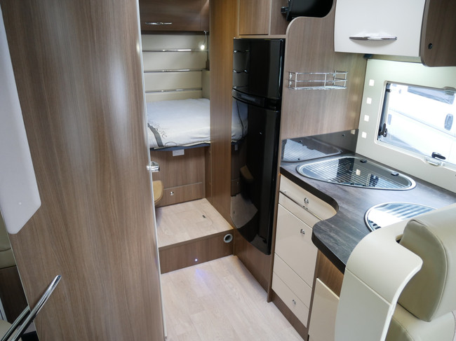 Chausson 614 Welcome, Hefbed, Dwarsbed, XXL Garage!! foto: 19