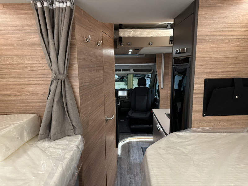 Weinsberg CaraSuite 650 MEG Hubbett | ex-Vermietung Foto: 18