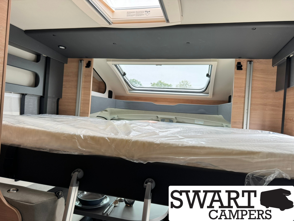 Knaus L!VE WAVE 650 MEG Black Selection foto: 22